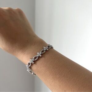 NEW Diamonique Elegant Silver Fancy Tennis Bracelet